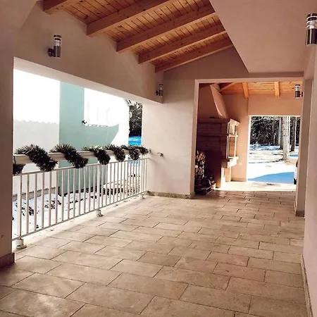 Snjeguljica Blidinje 200 M Od Staze Villa